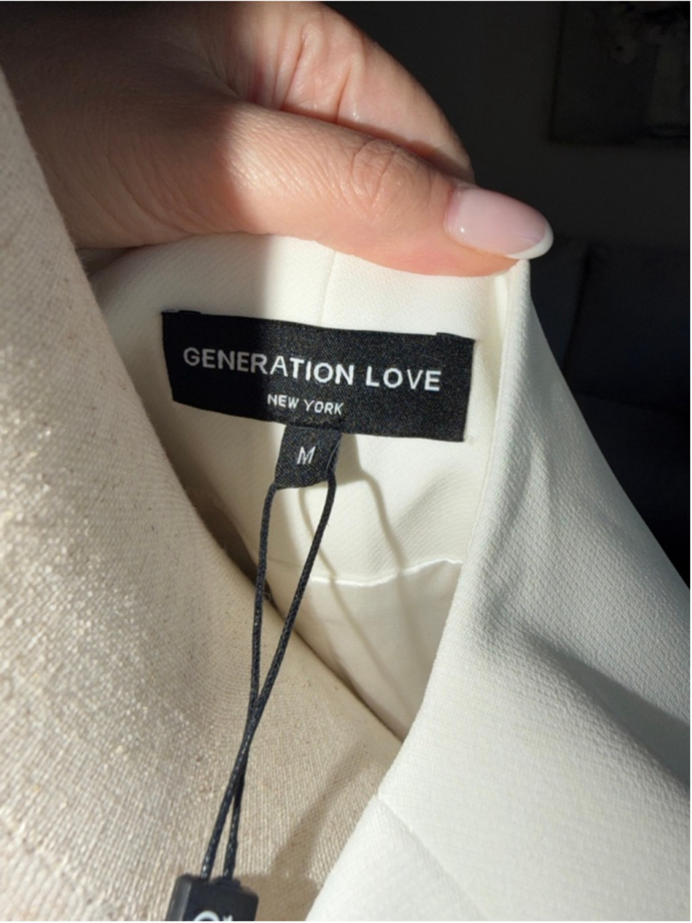 Generation Love Isadora Crepe White Vest with Gold Buttons M - Picture 9 of 9